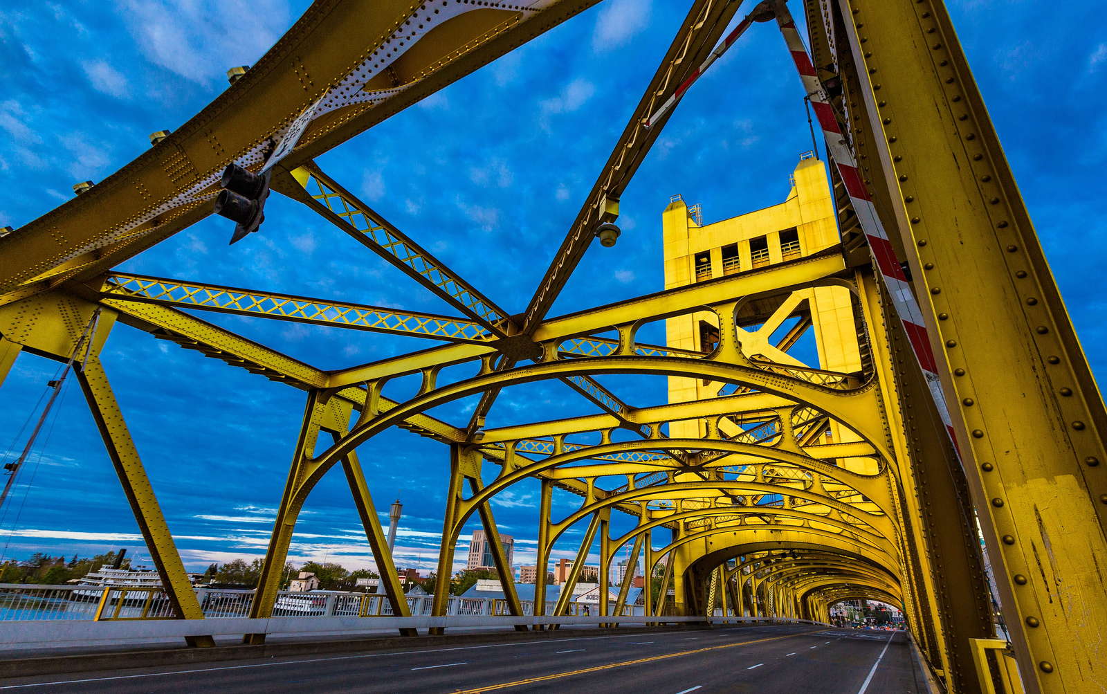 Sacramento, California skyline and the Tower Bridge